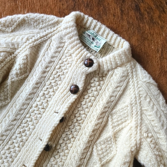 Vintage 100% Wool Cardigan - Picture 2 of 5